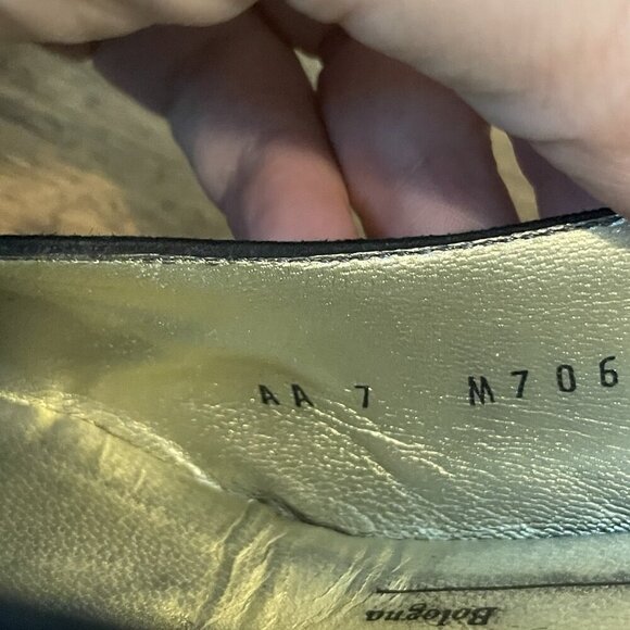 Vintage Bruno Magli Womens Heels Sz 7 AA Black Leather Studded Slingback Pump - Picture 8 of 12